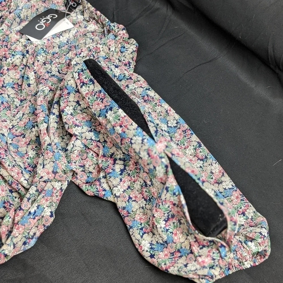 Drop shoulders elastic, cutout sleeve design, tie front floral blouse, L, sexy - Picture 5 of 6